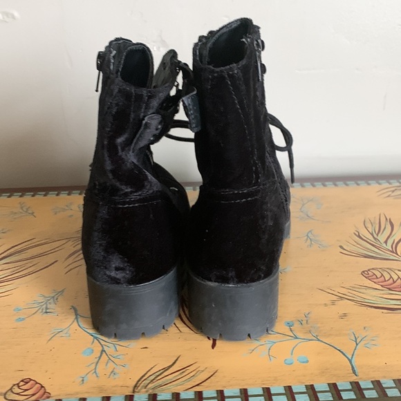 Womens G by Guess boots - Picture 3 of 6